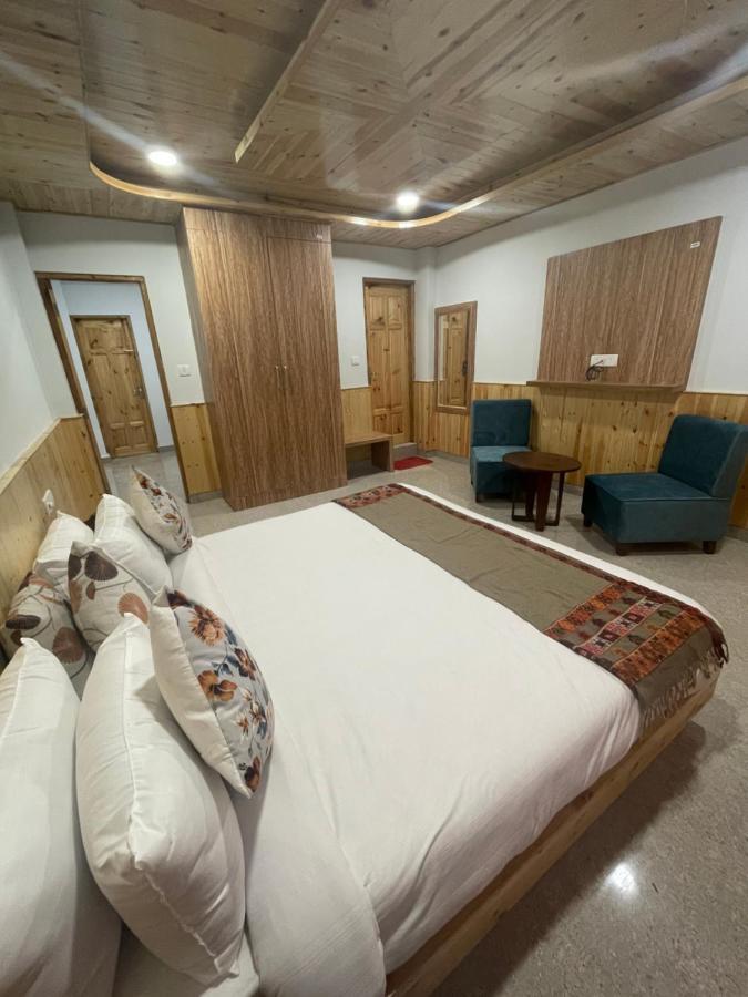 Hotel Mountain Majesty! Top-Rated Luxury Stay Amid Snowcapped Mountains With Balcony And Riverside Calm Manāli Exteriör bild