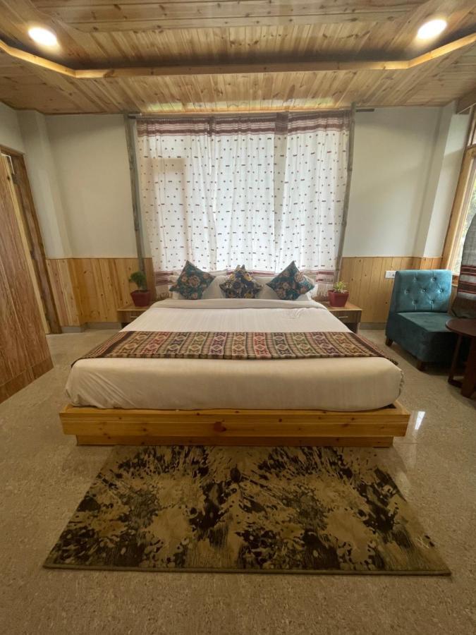 Hotel Mountain Majesty! Top-Rated Luxury Stay Amid Snowcapped Mountains With Balcony And Riverside Calm Manāli Exteriör bild